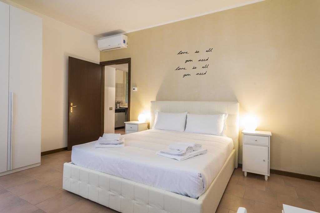 Hemeras Boutique Homes - City Center Design Flats Milan Exterior photo